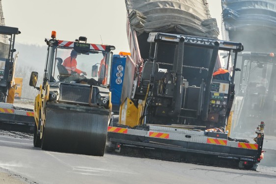 Conducteur et régleur de finisseur (F/H)