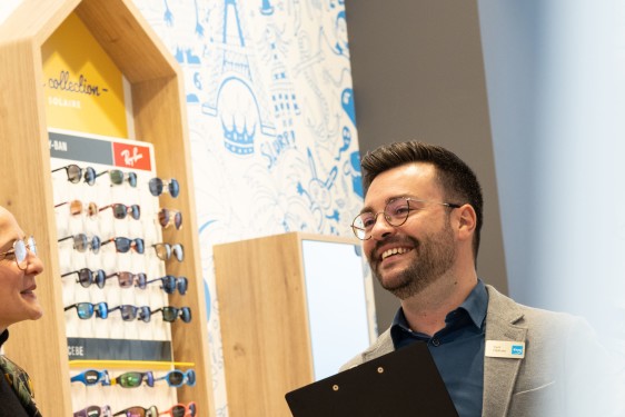KRYS Paris 19e cherche son/sa futur(e) opticien(ne) en alternance !