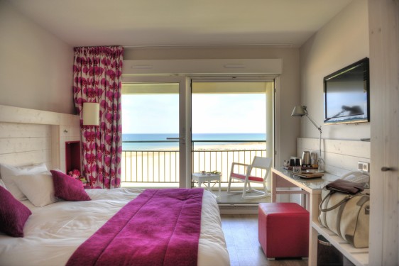 Femme/Valet de chambre NON LOGÉ - Job été
